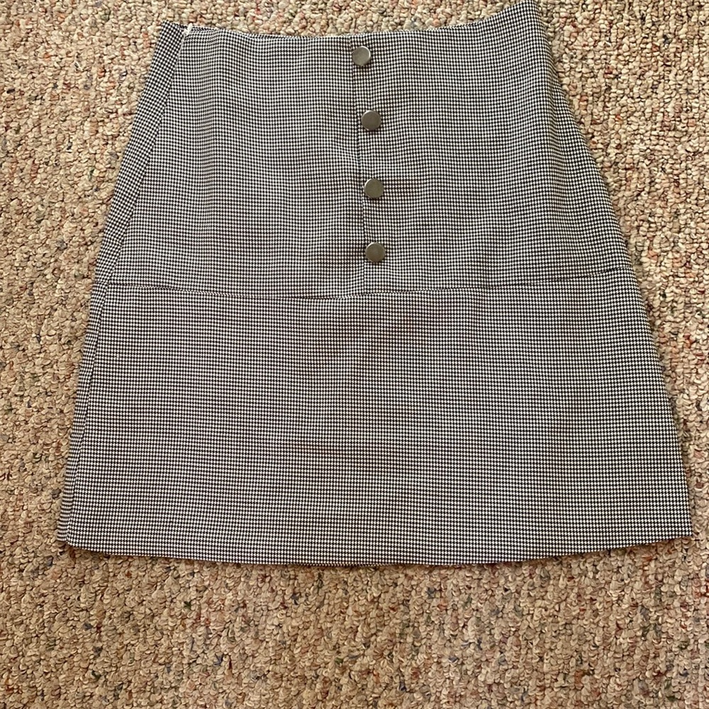 White and Black pattern Mini Skirt